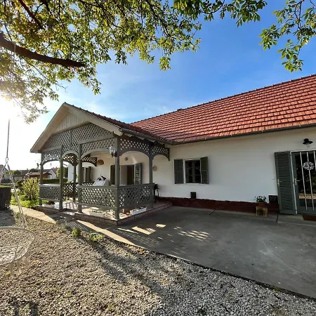 Veranda Porta Appartement Ordacsehi